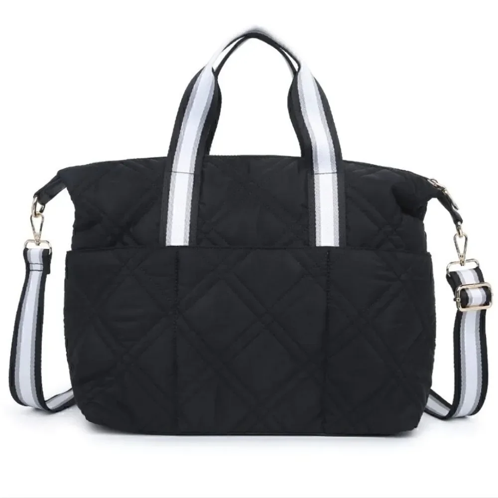 EC URBAN EXPRESSIONS THEA VEGAN TOTE BAG - Picture 2 of 6